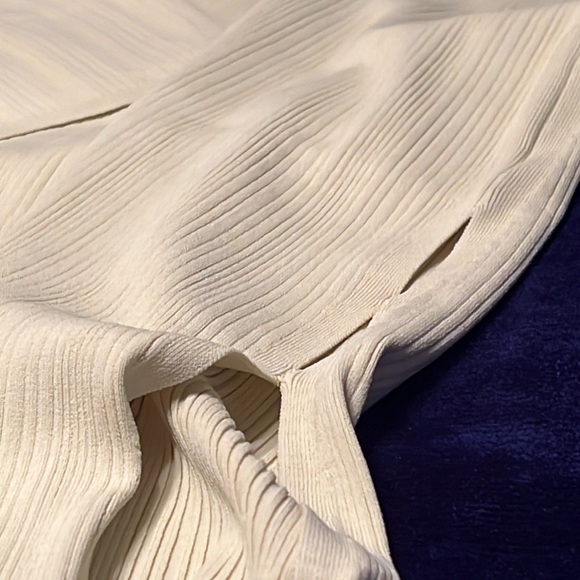 NWT House of Harlow 1960 2-Piece Ribbed Crew Neck/Skirt Set - Picture 5 of 14